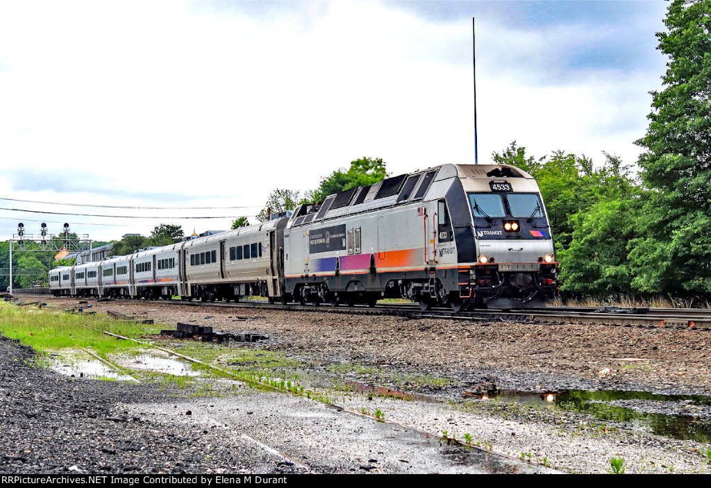 NJT 4533 on train 1247